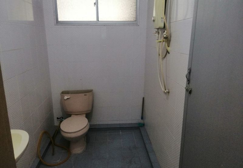 LE COURTS DESA TAMBUN