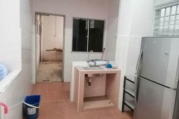 LE COURTS DESA TAMBUN