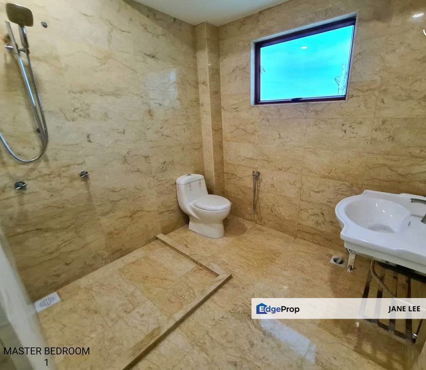 BELOW MARKET PRICE -6792 sq ft - TMN SONG CHOON BUNGALOW-FOR SALE , Perak, Ipoh