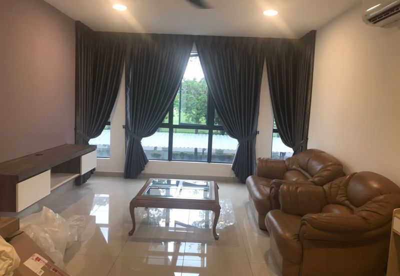 Upper East @ Tiger Lane