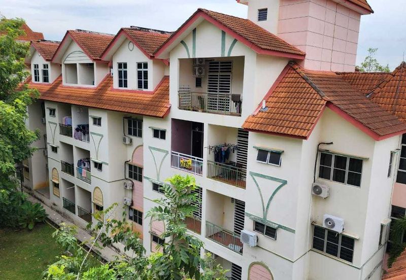 Alpine Village Apartment