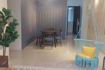 THE COVE HILLSIDE RESIDENCE