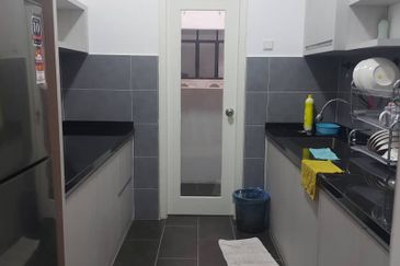 THE COVE HILLSIDE RESIDENCE