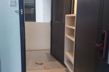 THE COVE HILLSIDE RESIDENCE