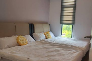 THE COVE HILLSIDE RESIDENCE