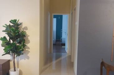 THE COVE HILLSIDE RESIDENCE