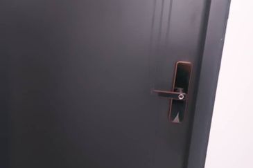 THE COVE HILLSIDE RESIDENCE