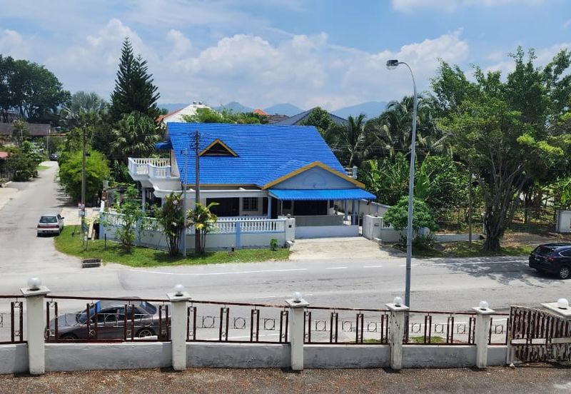 Taman Syukur, Bercham