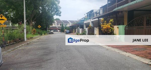 VERY...VERY...VERY.. GOOD CONDITION-TMN RISHAH- FACING FIELD-2 STOREY - 20 X 75-FOR SALE, Perak, Kinta