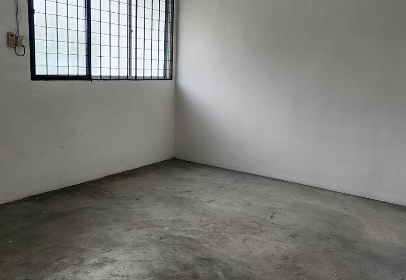 IPOH GARDEN EAST-TAMAN KEMUNCAK - 2 STOREY-GOOD CONDITION HOUSE-TO LET