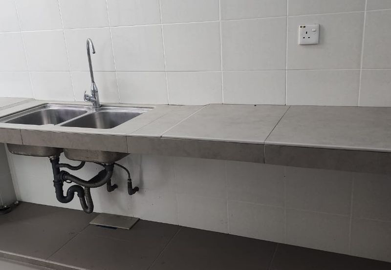 IPOH GARDEN EAST-TAMAN KEMUNCAK - 2 STOREY-GOOD CONDITION HOUSE-TO LET