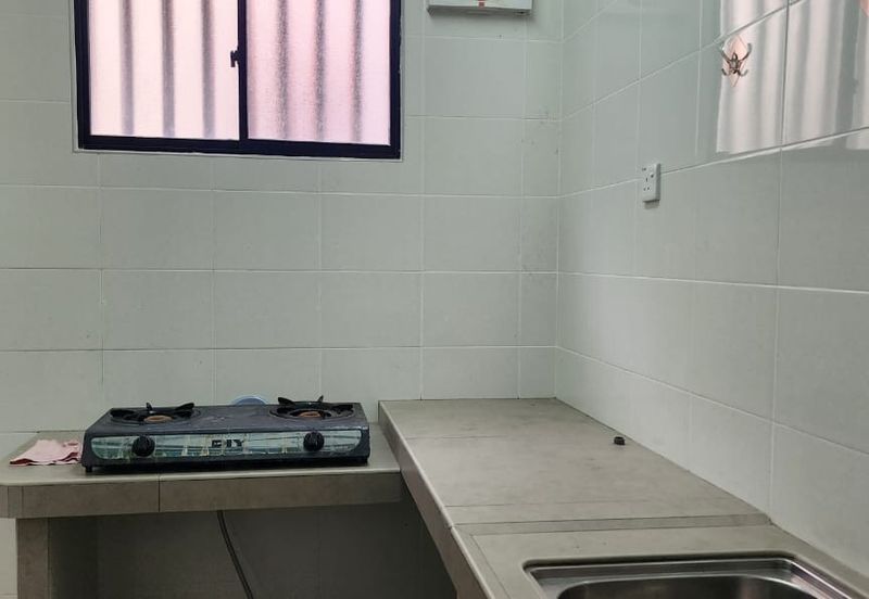 IPOH GARDEN EAST-TAMAN KEMUNCAK - 2 STOREY-GOOD CONDITION HOUSE-TO LET