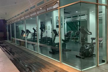 GOOD CONDITION-FULLY FURNISHED-DE-FESTIVO CONDO-TO LET