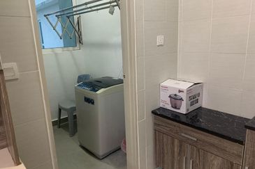 GOOD CONDITION-FULLY FURNISHED-DE-FESTIVO CONDO-TO LET