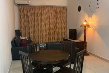 GOOD CONDITION-FULLY FURNISHED-DE-FESTIVO CONDO-TO LET