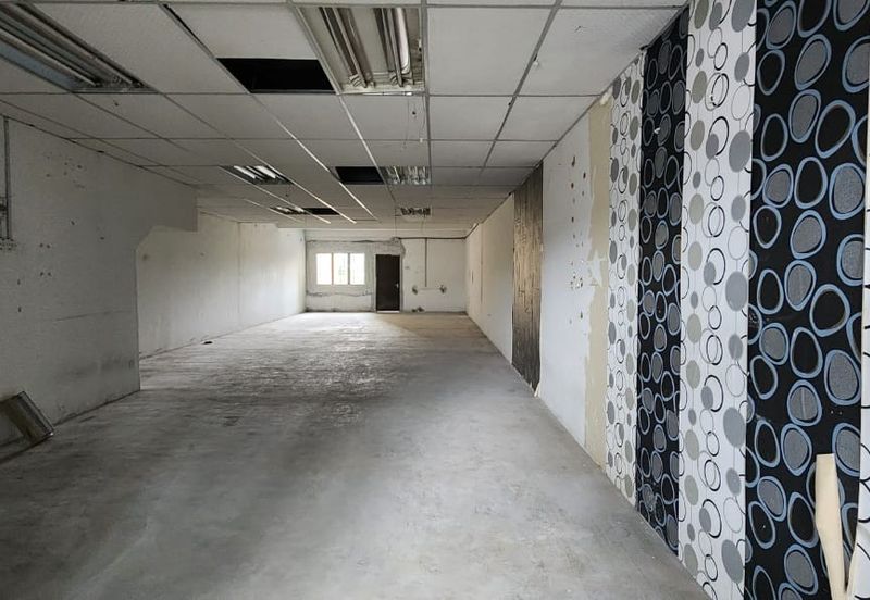 ** NEARBY PBB -SILIBIN- 1st Floor & 2nd Floor SHOPLOT - TO LET **