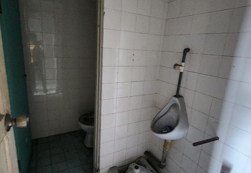 ** NEARBY PBB -SILIBIN- 1st Floor & 2nd Floor SHOPLOT - TO LET **