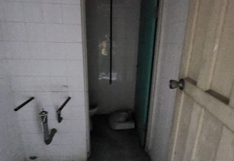 ** NEARBY PBB -SILIBIN- 1st Floor & 2nd Floor SHOPLOT - TO LET **