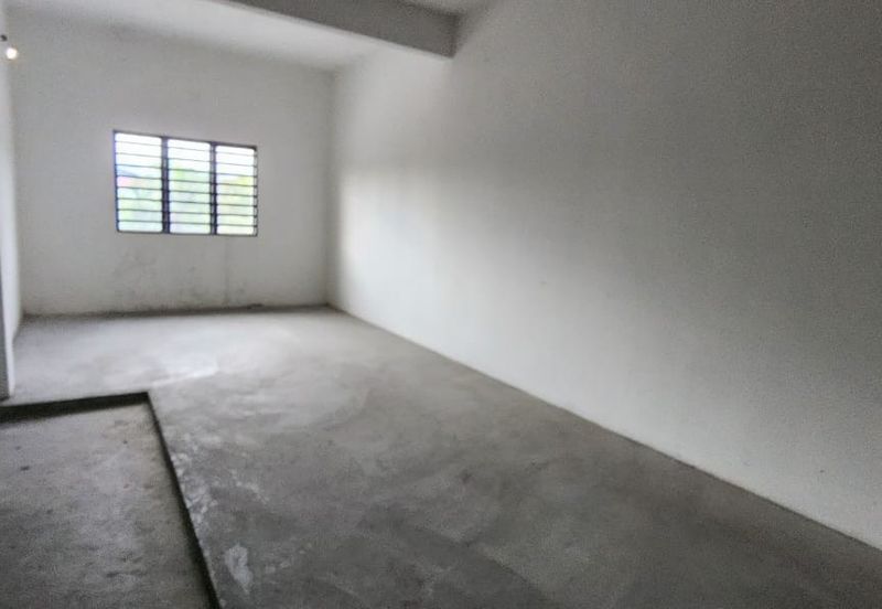 ** NEARBY PBB -SILIBIN- 1st Floor & 2nd Floor SHOPLOT - TO LET **