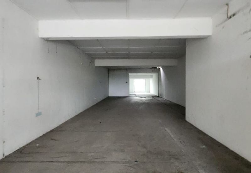 ** NEARBY PBB -SILIBIN- 1st Floor & 2nd Floor SHOPLOT - TO LET **