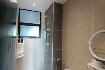 KONDOMINIUM KEPAYANG OASIS