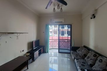 Rayaria condominium For Rent