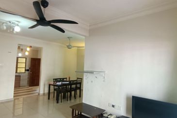 Rayaria condominium For Rent