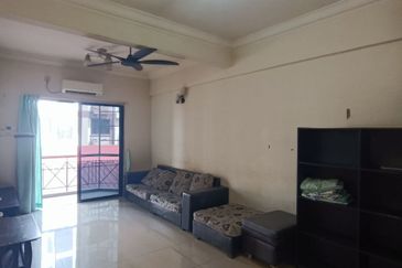 Rayaria condominium For Rent
