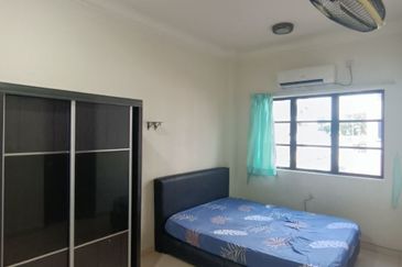 Rayaria condominium For Rent