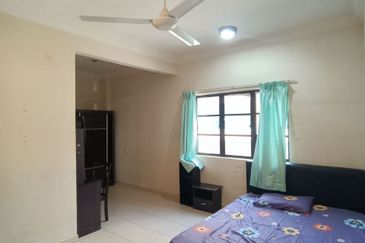 Rayaria condominium For Rent