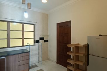 Rayaria condominium For Rent