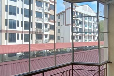 Rayaria condominium For Rent