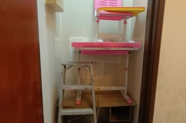 Rayaria condominium For Rent