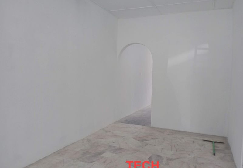 TAMAN PELANGI, PUSING