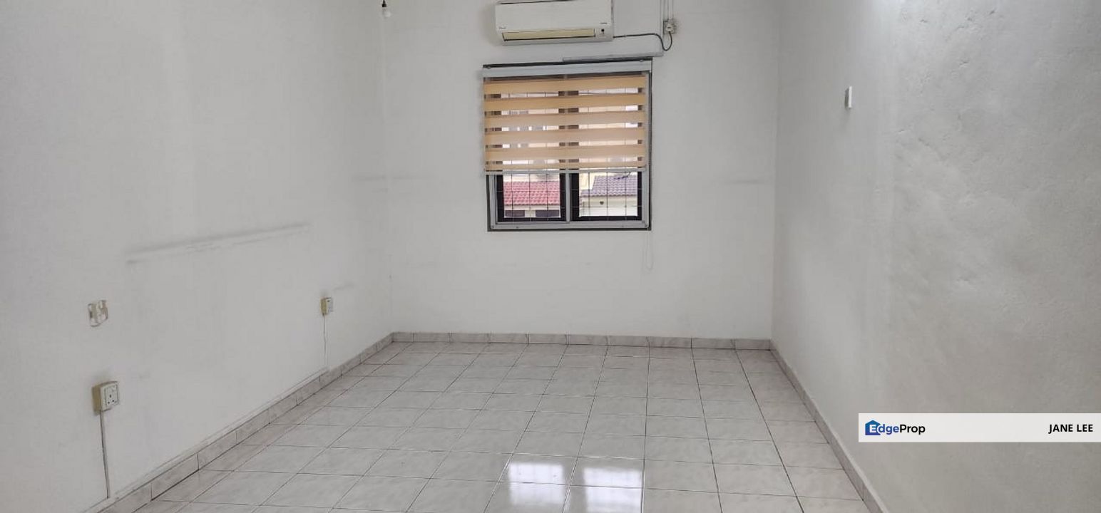BERCHAM -2  STOREY SHOPLOT-FULLY RENOVATED-NEARBY HOUSES-SUITABLE RESTAURANT-TO LET, Perak, Ipoh
