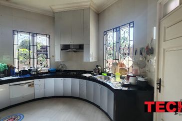 TAMAN KINTA, JALAN KAMPAR