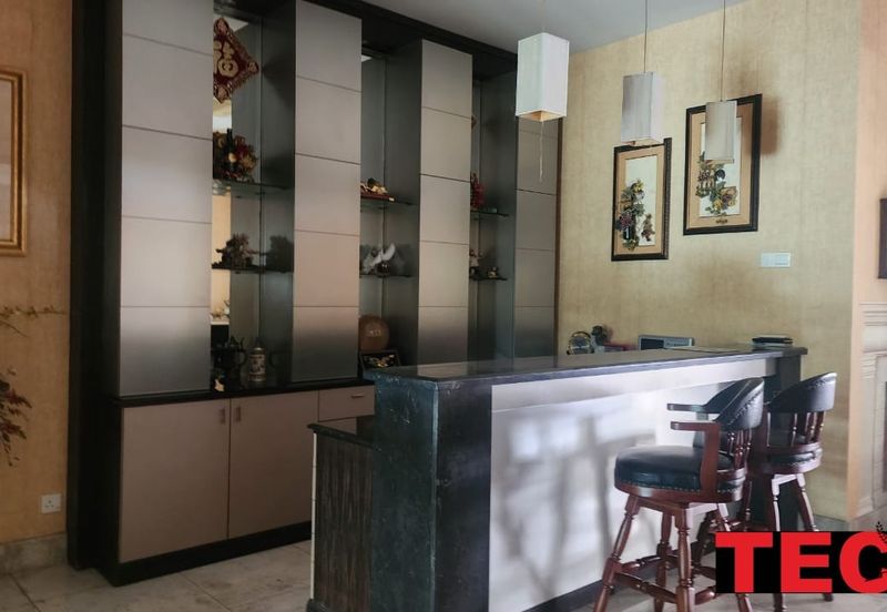 ### Luxury 2 STOREY BUNGALOW in KAMPAR ROAD *Bedrooms*: 8   *Bathrooms*: 8 - FOR SALE ***