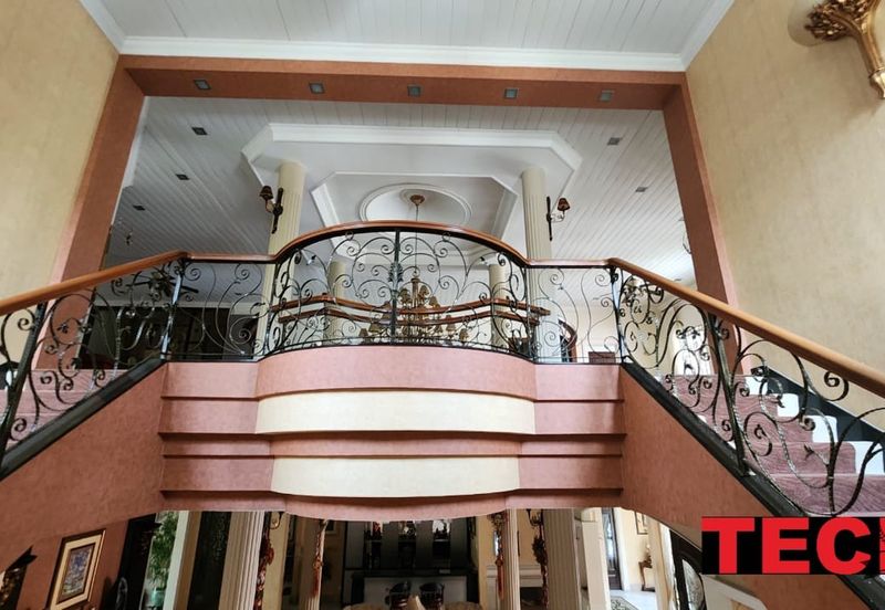 ### Luxury 2 STOREY BUNGALOW in KAMPAR ROAD *Bedrooms*: 8   *Bathrooms*: 8 - FOR SALE ***