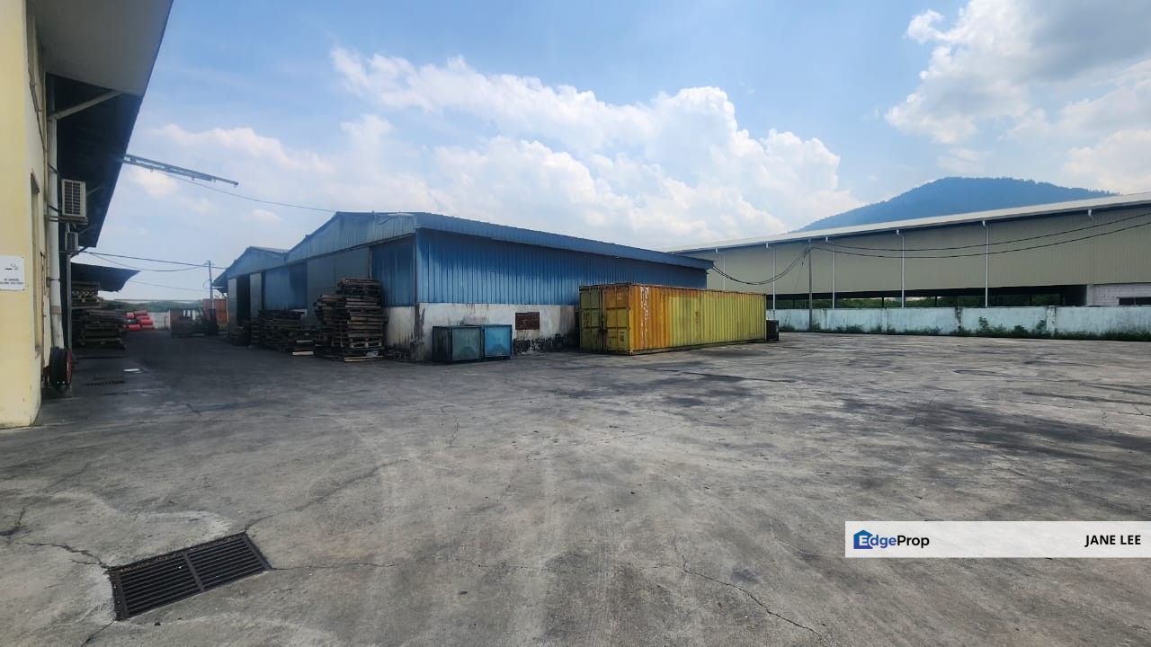 ** KANTHAN FACTORY - 1.5 ACRES - 80 YEARS - FOR SALE **, Perak, Chemor