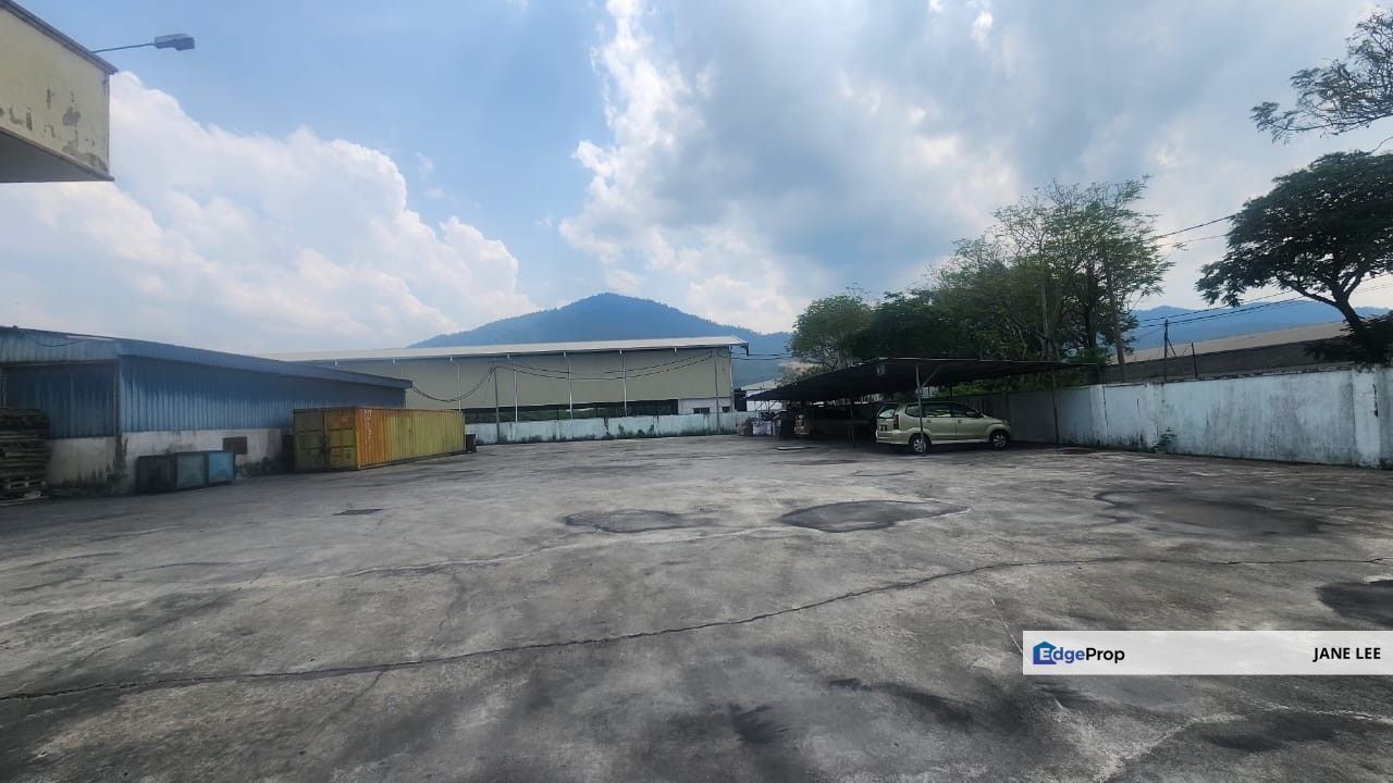** KANTHAN FACTORY - 1.5 ACRES - 80 YEARS - FOR SALE **, Perak, Chemor