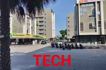 Manhattan Condominium