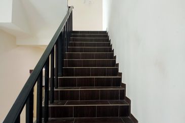  Batu Gajah - 2 Storey Cluster Semi- D- For Sale 