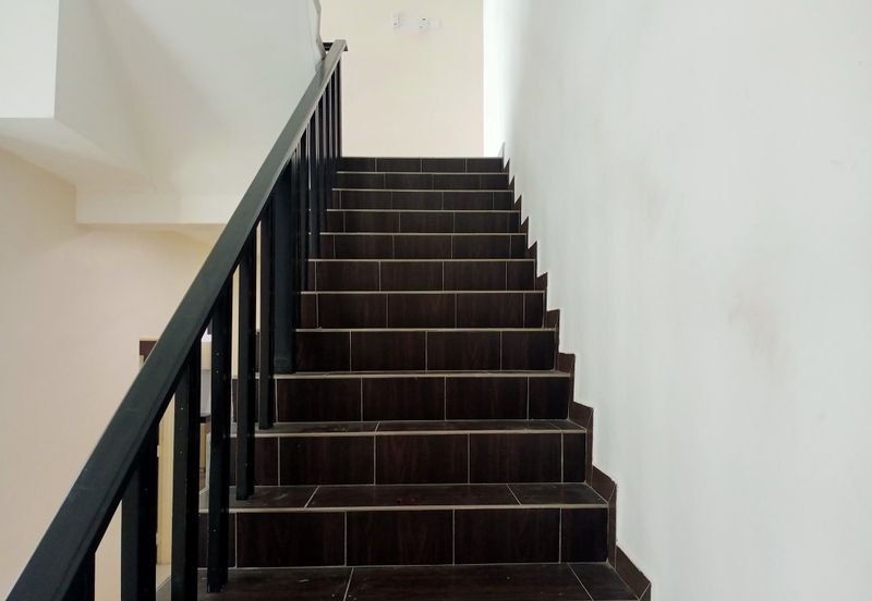  Batu Gajah - 2 Storey Cluster Semi- D- For Sale 