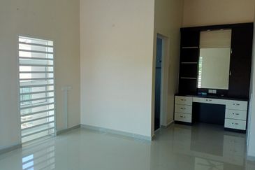  Batu Gajah - 2 Storey Cluster Semi- D- For Sale 