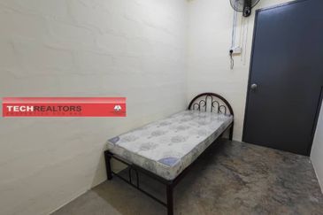 Double Storey House - Bercham For Rent