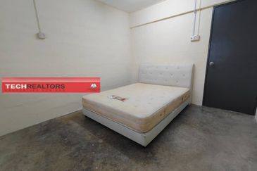 Double Storey House - Bercham For Rent