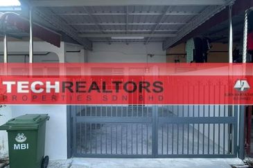 Double Storey House - Bercham For Rent