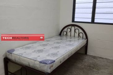 Double Storey House - Bercham For Rent