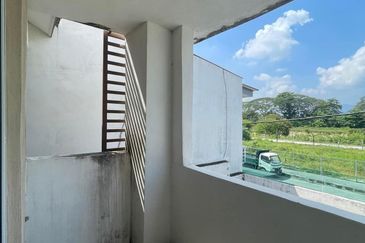 Taman Pengkalan Precinct 18