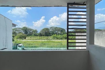 Taman Pengkalan Precinct 18